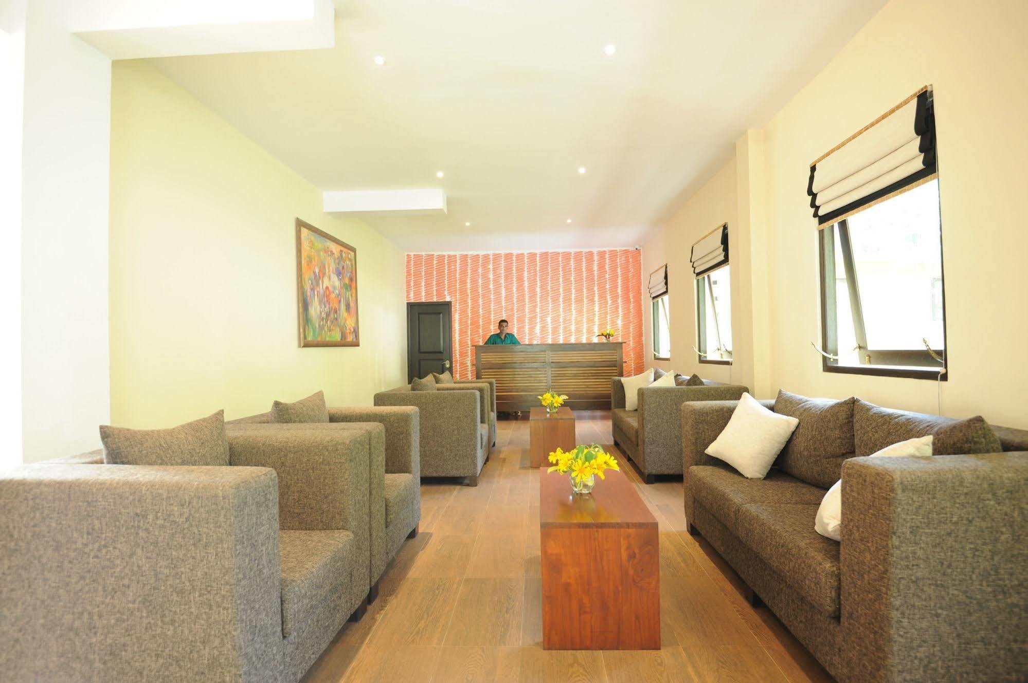 Melheim Kandy Villas Exterior photo