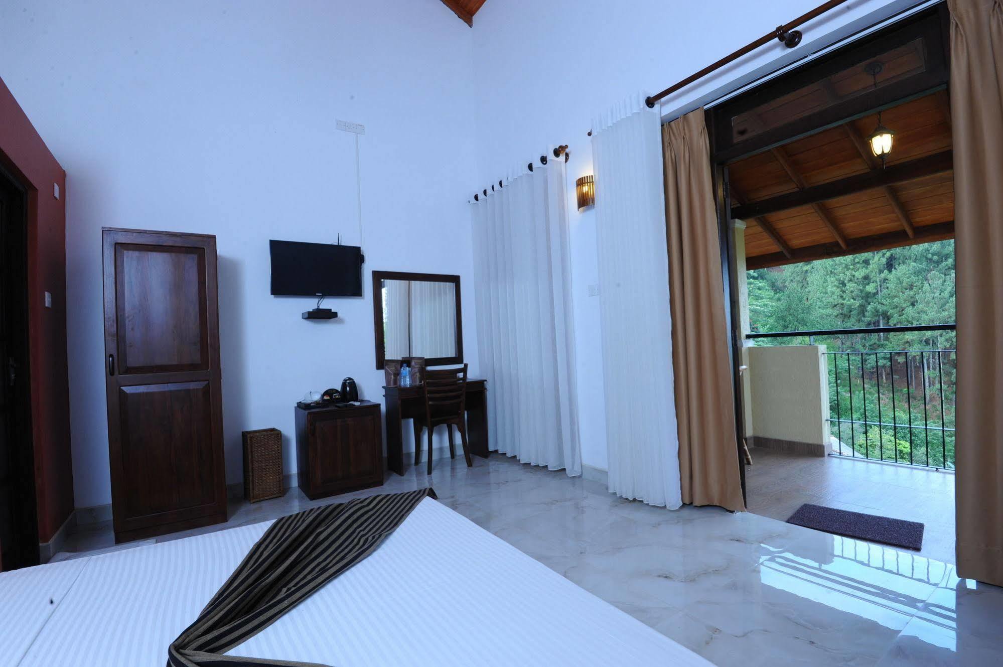 Melheim Kandy Villas Exterior photo