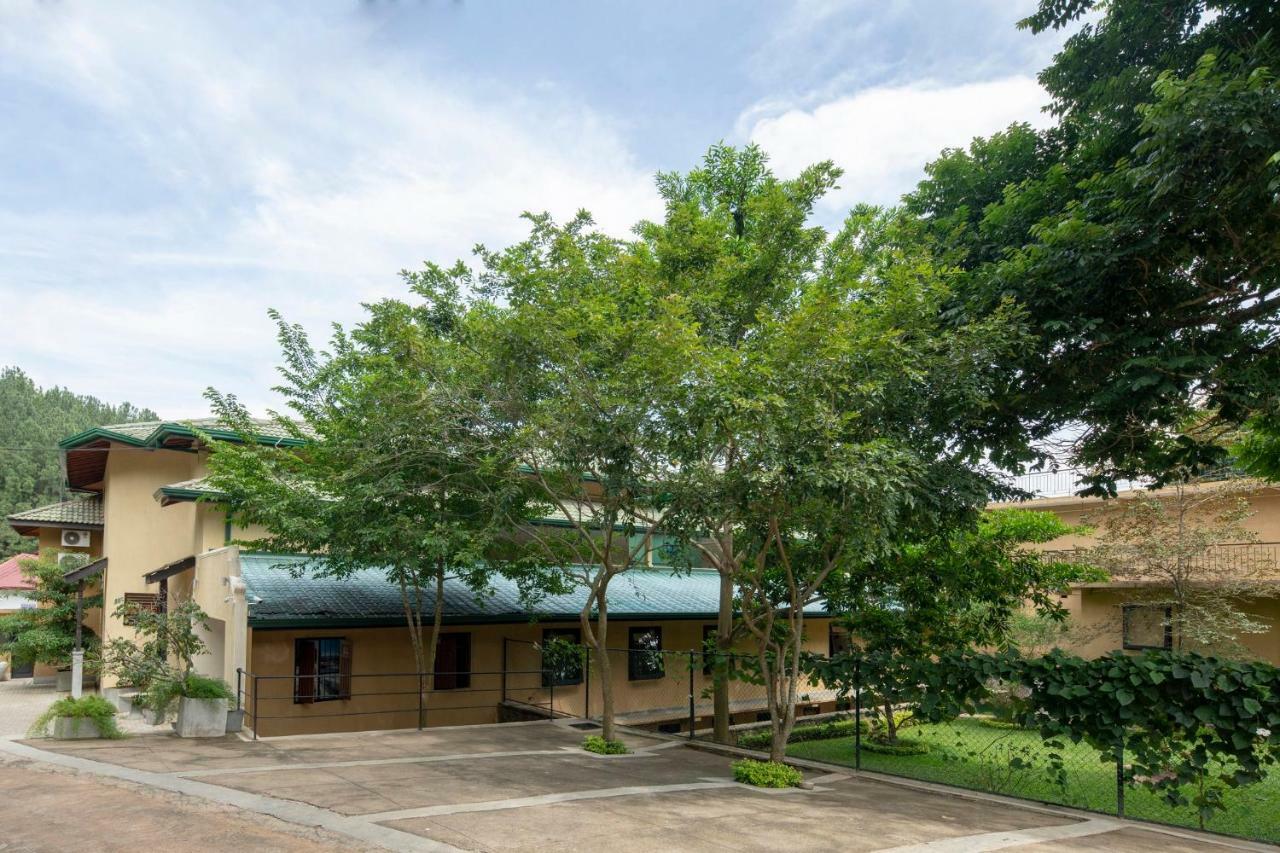 Melheim Kandy Villas Exterior photo