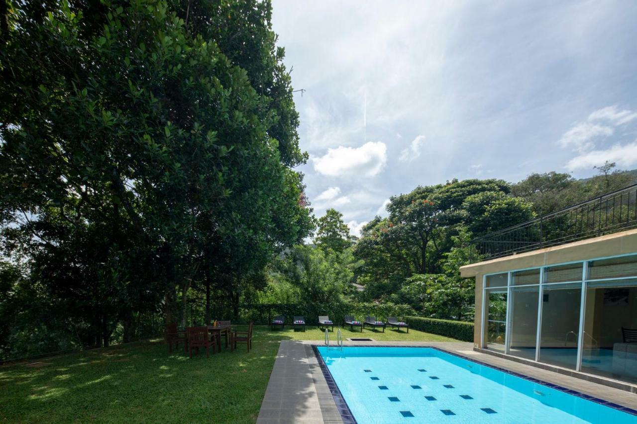 Melheim Kandy Villas Exterior photo