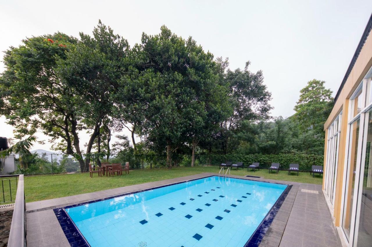 Melheim Kandy Villas Exterior photo