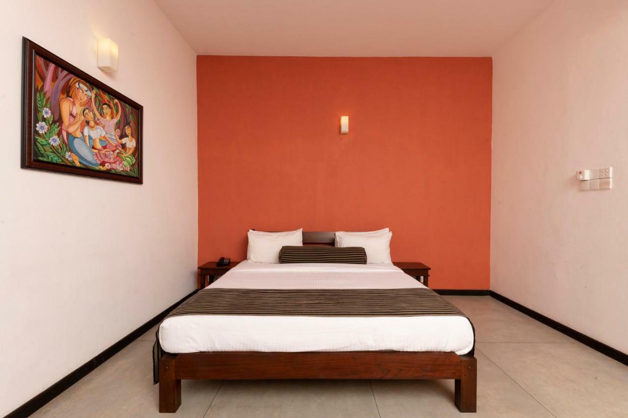 Melheim Kandy Villas Exterior photo